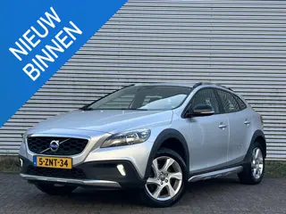 Volvo V40 Cross Country 1.6 T4 Momentum 180 PK Automaat / 104.200 KM! / Navi / Trekhaak / 2015