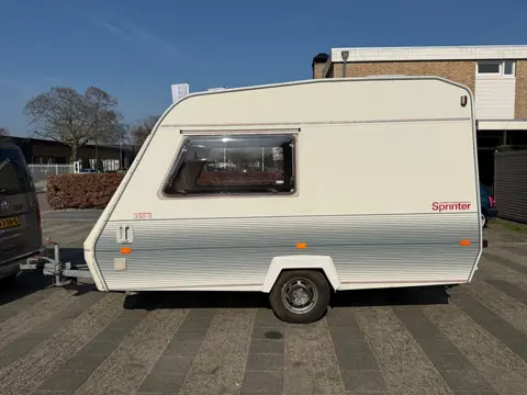 Beyerland 2035 Caravan