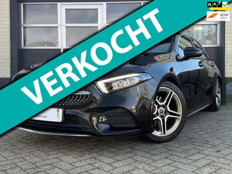 Mercedes-Benz A-klasse 200 AMG / Sfeerverlichting / NL-auto / Dealer-onderhouden