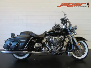 Harley-Davidson ROAD KING 103 CLASSIC FLHRC 5HD! (bj 2011)