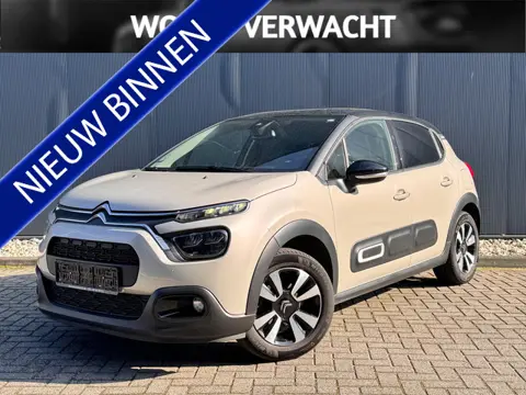Citroën C3 1.2 PureTech Shine | Wordt verwacht, bel voor een afspraak.