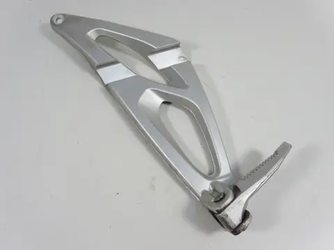 DUO VOETSTEUN LINKS BMW K 1200 S 2004 - 2009