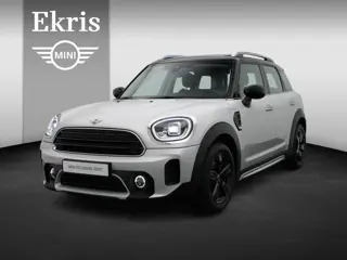MINI Countryman Cooper Business Edition + Classic Uitvoering + Stuurwielrand Verwarmd + Panoramadak 