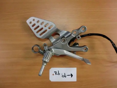 RECHTER SCHETSPLAAT Yamaha YZF R6 2006 - 2007 / 2008 - 2009