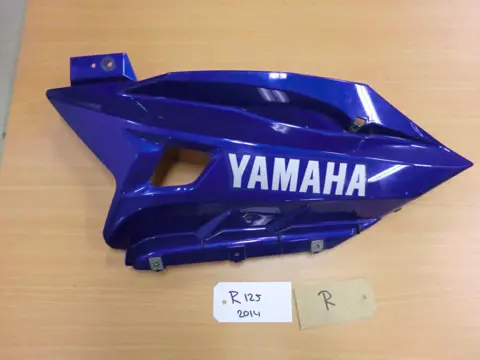 RECHTER ZIJKUIP Yamaha YZF R 125 2008 - 2014