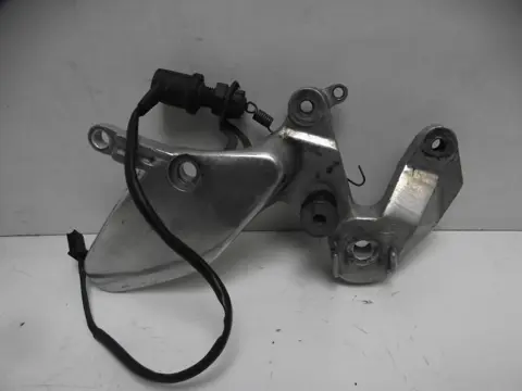 Main step holder right Yamaha YZF 600 Thundercat 1996 - 2003