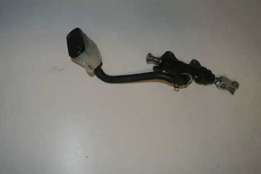 REMPOMP ACHTER Triumph Speed Triple 1050 2008 - 2010