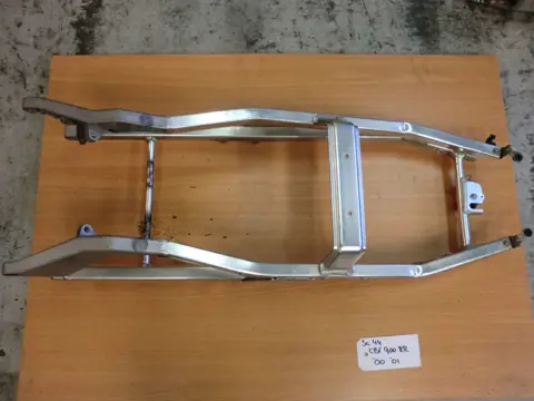 ACHTER SUBFRAME Honda CBR Fireblade 2000 - 2001