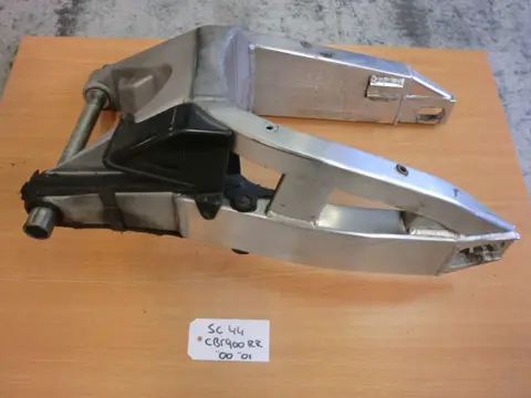 ACHTER BRUG Honda CBR Fireblade 2000 - 2001