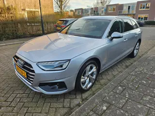Audi A4 AVANT 35 TFSI S edition