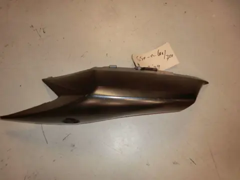 LINKER ACHTERKANT Suzuki GSX R 750 1992 - 1993 / 2008 - 2010