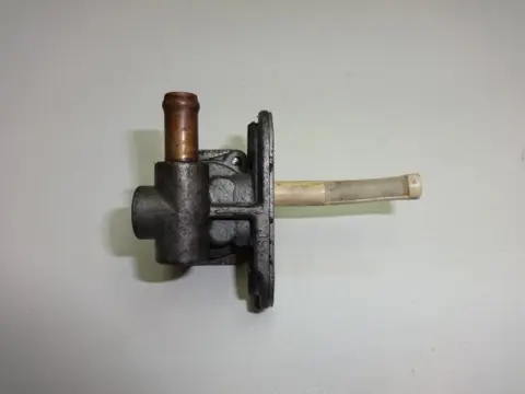 BENZINEKRAAN Yamaha FAZER 600 1998 - 2000