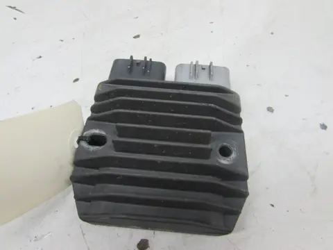 SPANNINGSREGELAAR Yamaha YZF R1 2002 - 2003