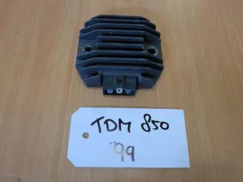 SPANNINGSREGELAAR Yamaha TDM 1996 - 2000