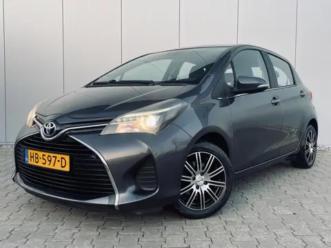 Toyota Yaris 1.0 VVT-i Style, ecc, navi, camera