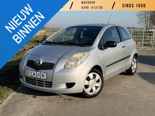 Toyota Yaris 1.3 VVTi Terra AIRCO | ELEKTRISCH PAKKET | DEALER ONDERHOUDEN | NL-AUTO