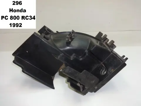 ACHTER SPATBORD Honda PC 800 1989 - 1990