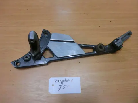 LINKER SCHETSPLAAT Kawasaki ZEPHYR 750 1970 - 2012