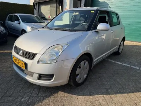Suzuki Swift 1.3 Base