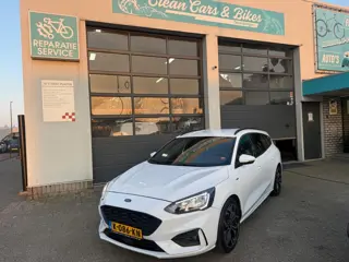 Ford FOCUS Wagon 1.5 EcoB. ST Line (bj 2021, automaat)