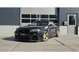 Nissan Skyline R34 GTR V-spec LHD (UK-Spec) 1 of 80