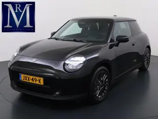 Mini Mini Cooper E Essential XS 40.7 kWh VAN € 30.900,- VOOR € 28.877 ,- UW LENTEVOORDEEL € 2.023,-!