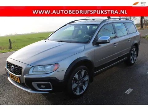 Volvo XC70 3.2 AUTOMAAT // AWD / LEER / TREKHAAK //