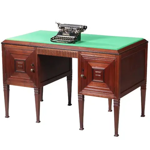 Art deco bureau schrijftafel in mahonie met groen schrijfblad ca 1915 laden achter deurtjes