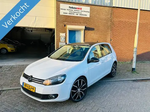 Volkswagen Golf 1.6 TDI Highline BlueMotion AUTOMAAT