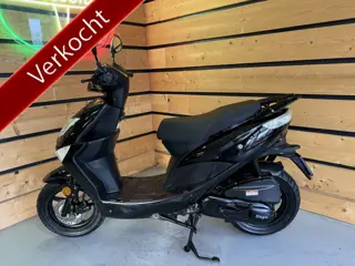 AGM Bromscooter Brash (bj 2020, automaat)