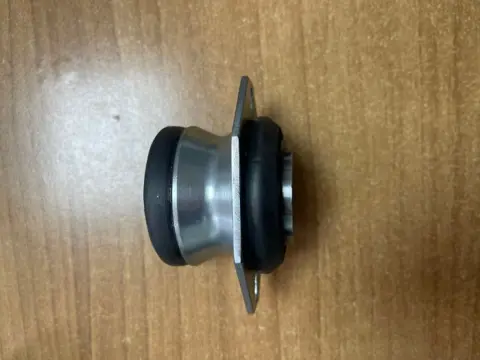 Support for differential Maserati Indy and Ghibli