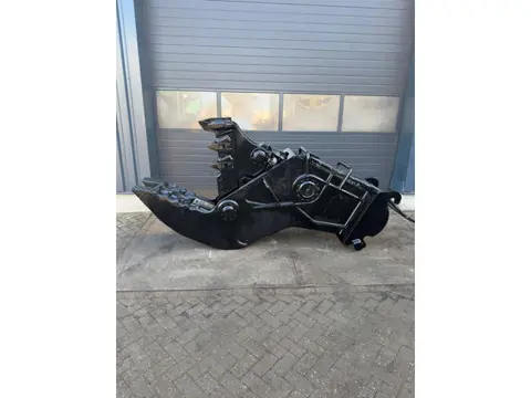 caterpillar p225