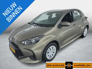Toyota Yaris 1.5 VVT-i Active | Achteruitrijcamera | Airco | DAB |