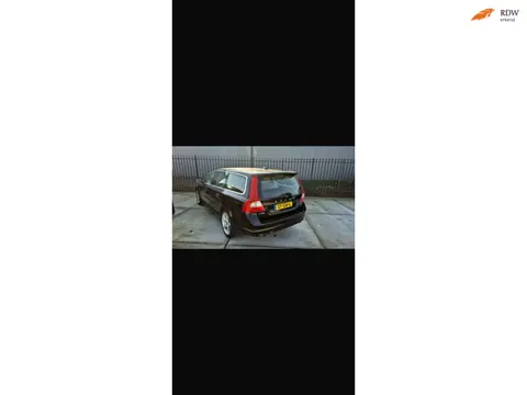 Volvo V70 2.4 D5 AWD Momentum
