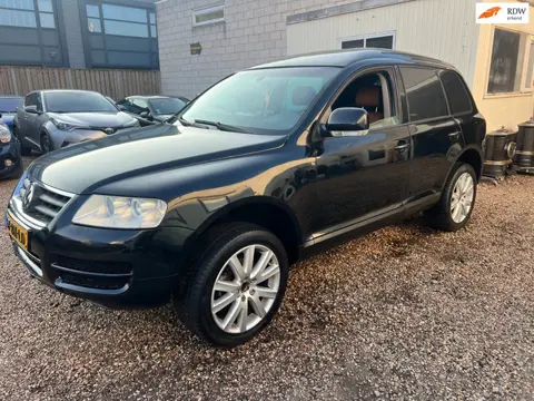 Volkswagen Touareg 2.5 TDI GRIJS KENTEKEN LOOPT NIET GOED