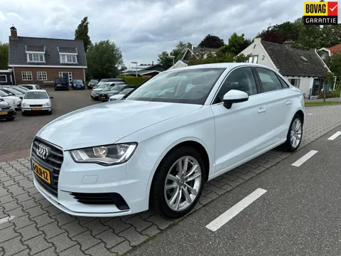Audi A3 Limousine 1.4 TFSI CoD Navi, Bluetooth, Cruisecontrol, PDC, Half Leder.