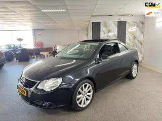 Volkswagen Eos 2.0-16v FSI Apk Nieuw,Cruise,Clima,Parksensor,6Bak,N.A.P,Lm velgen,2 sleutels+boekjes