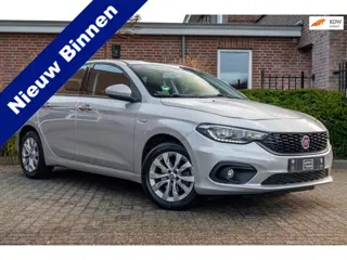 Fiat Tipo 1.4 T-Jet 16v Business Lusso 120 PK Navi Camera Trekhaak Stoelverwarming