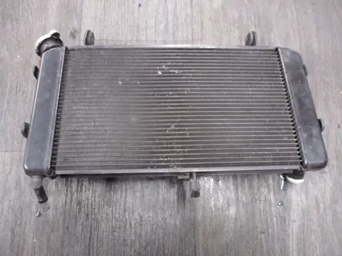RADIATEUR Suzuki GSR 750 2011 - 2016