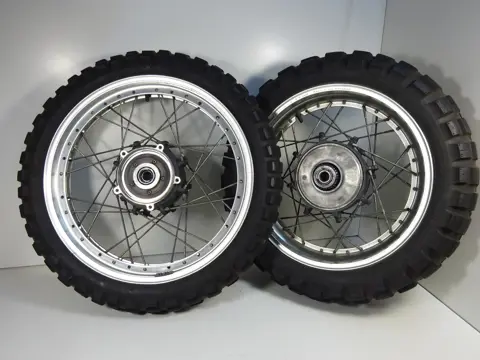 VELGEN SET Yamaha XT 1200 Z Super Tenere 2010 - 2013