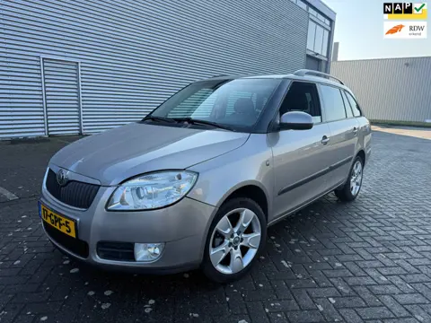 Skoda Fabia Combi 1.6-16V Sport NAP/APK 4-2027/CRUISE