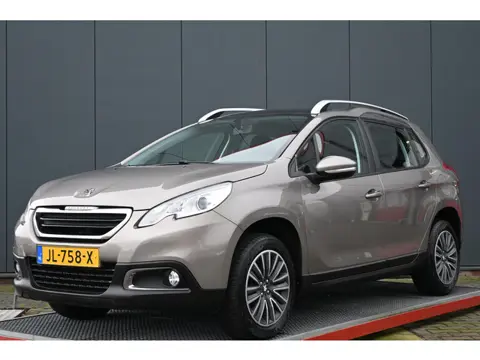 Peugeot 2008 1.2 PureTech Blue Lion panoramadak (bj 2016)