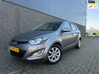 Hyundai I20 1.2i i-Deal/Nieuwe APK en beurt/Trekhaak/1ste eigenaar/