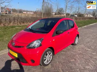 Toyota Aygo 1.0 VVT-i Comfort-Airco-NAP