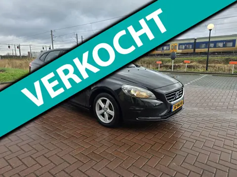 Volvo V40 1.6 D2 Momentum | NAVIGATIE | CRUISE CONTROL | PDC | AIRCO | ELEC. PAKKET