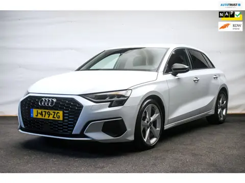 Audi A3 Sportback 30 TFSI Pro Line S ORG NL [ LED Virtual Carplay 18 Inch S Edition Velgen Parkeerse