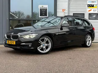 BMW 3-serie Touring 318i Corporate Lease High Executive, Leder, NAP
