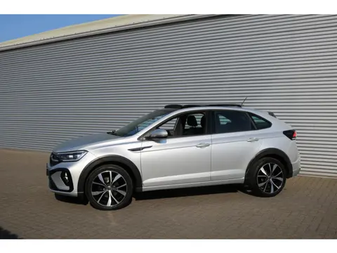 Volkswagen Taigo 1.5 TSI R-Line DSG (Panoramadak Carplay ACC Keyless Camera Trekhaak IQ-Light 18Inch