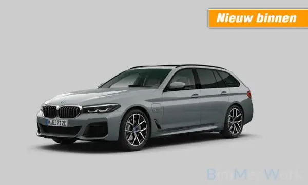 BMW 5-SERIE 530e Touring M-Sport,Pano,Memory,LED,Trekhk elekt,Leer,Camera,Carplay
