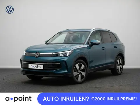 Volkswagen Tiguan Life Edition 1.5 eHybrid 204 PK DSG | 18" LM | Stoel & stuurverwarming | Trekhaak 